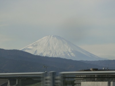 車窓から富士山を見て頂きました